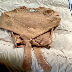 Hollister beige tie sweater